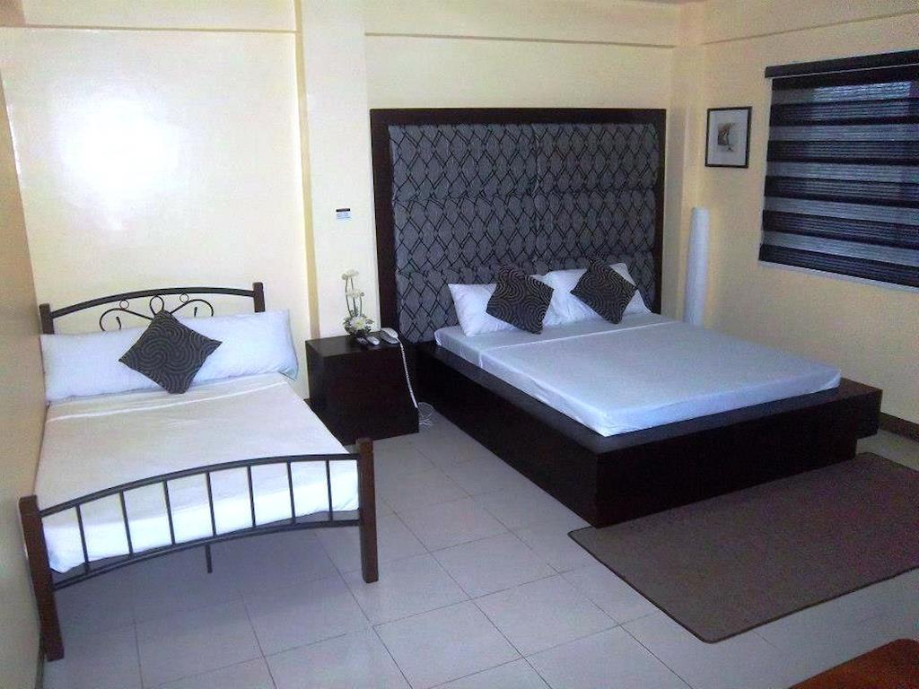 Hotel Cara Lipa City Room photo